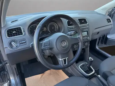VW Polo 1.2 TSI Comfortline — Citadine polyvalente, sans accident, entretien à jour — Miniature 10