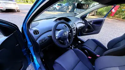 Toyota Yaris 1.5 TS — Citadine fiable et économique, sans accident — Miniature 10