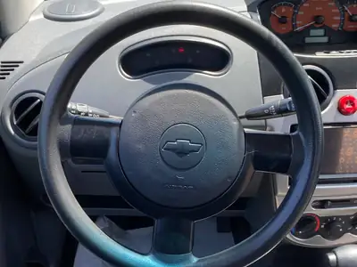 Chevrolet Matiz 800 SE Plus — Citadine automatique économique et fiable — Miniature 12