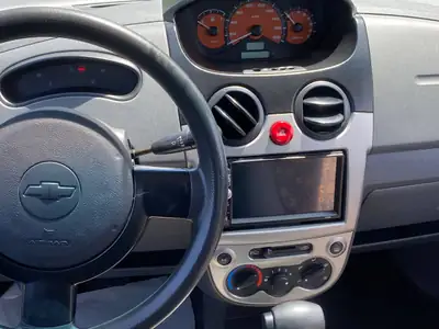 Chevrolet Matiz 800 SE Plus — Citadine automatique économique et fiable — Miniature 14