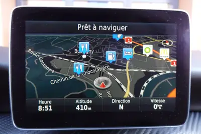 Mercedes-Benz Classe A 250 Sport 4Matic — Berline dynamique, pack AMG et 4x4 intégral — Miniature 17