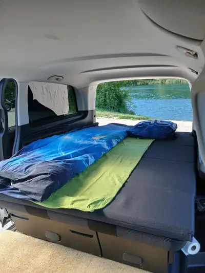 Mercedes-Benz Vito Tourer — Monospace premium 237 ch, seulement 49'000 km — Miniature 7