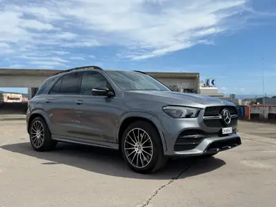 Mercedes-Benz GLE 350 de AMG Line — SUV hybride rechargeable, 64 000 km seulement — side view