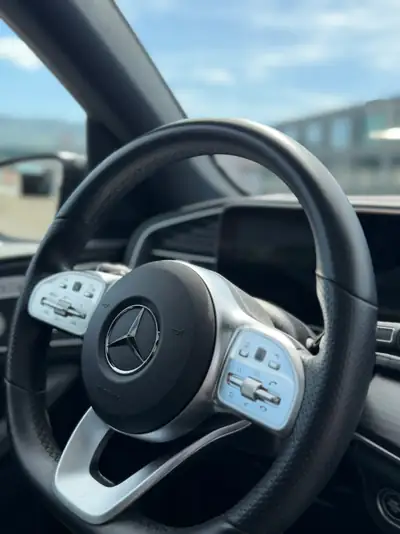 Mercedes-Benz GLE 350 de AMG Line — SUV hybride rechargeable, 64 000 km seulement — Thumbnail 9