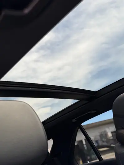 Mercedes-Benz GLE 350 de AMG Line — SUV hybride rechargeable, 64 000 km seulement — Thumbnail 14