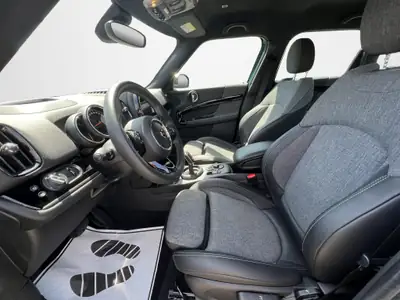 MINI Countryman F60 Cooper S ALL4 — SUV compacte performante, 28 500 km seulement — Miniature 9