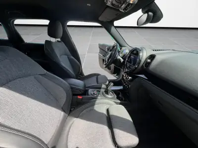 MINI Countryman F60 Cooper S ALL4 — SUV compacte performante, 28 500 km seulement — Miniature 15