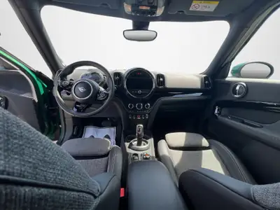 MINI Countryman F60 Cooper S ALL4 — SUV compacte performante, 28 500 km seulement — Miniature 13