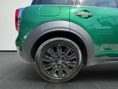 MINI Countryman F60 Cooper S ALL4 — SUV compacte performante, 28 500 km seulement — Miniature 17