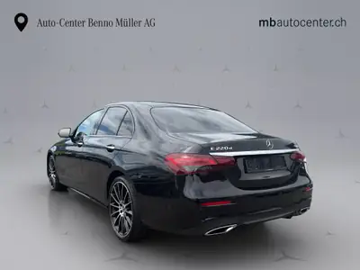 Mercedes-Benz E 220 d AMG Line 4matic — Berline premium diesel hybride, 81000 km — arrière