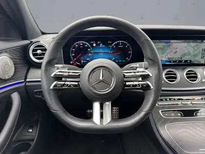 Mercedes-Benz E 220 d AMG Line 4matic — Berline premium diesel hybride, 81000 km — Miniature 12