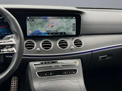 Mercedes-Benz E 220 d AMG Line 4matic — Berline premium diesel hybride, 81000 km — Miniature 14