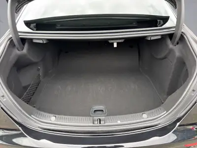 Mercedes-Benz E 220 d AMG Line 4matic — Berline premium diesel hybride, 81000 km — Miniature 18