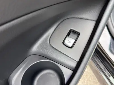 Mercedes-Benz E 220 d AMG Line 4matic — Berline premium diesel hybride, 81000 km — Miniature 20