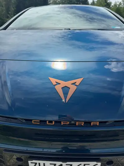CUPRA Born 77 kWh e-Boost — Électrique sportive, 231 PS et garantie batterie 8 ans — rear view