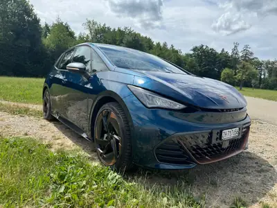 CUPRA Born 77 kWh e-Boost — Électrique sportive, 231 PS et garantie batterie 8 ans — side view