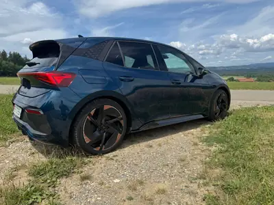 CUPRA Born 77 kWh e-Boost — Électrique sportive, 231 PS et garantie batterie 8 ans — Thumbnail 8