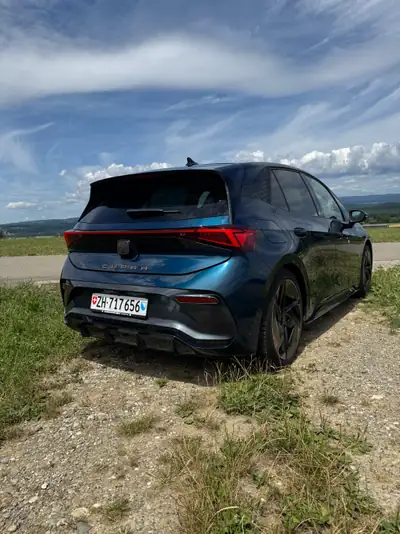 CUPRA Born 77 kWh e-Boost — Électrique sportive, 231 PS et garantie batterie 8 ans — Thumbnail 7