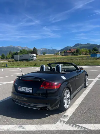 Audi TT 2.0 TFSI Quattro S-Tronic — Roadster sportif, 272 ch et transmission intégrale — fianco