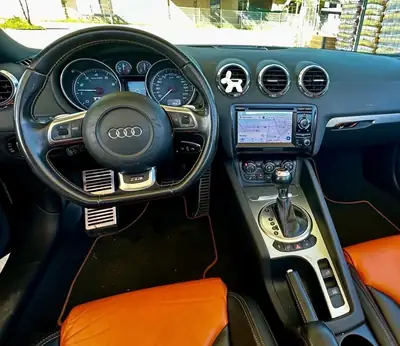 Audi TT 2.0 TFSI Quattro S-Tronic — Roadster sportif, 272 ch et transmission intégrale — dettaglio