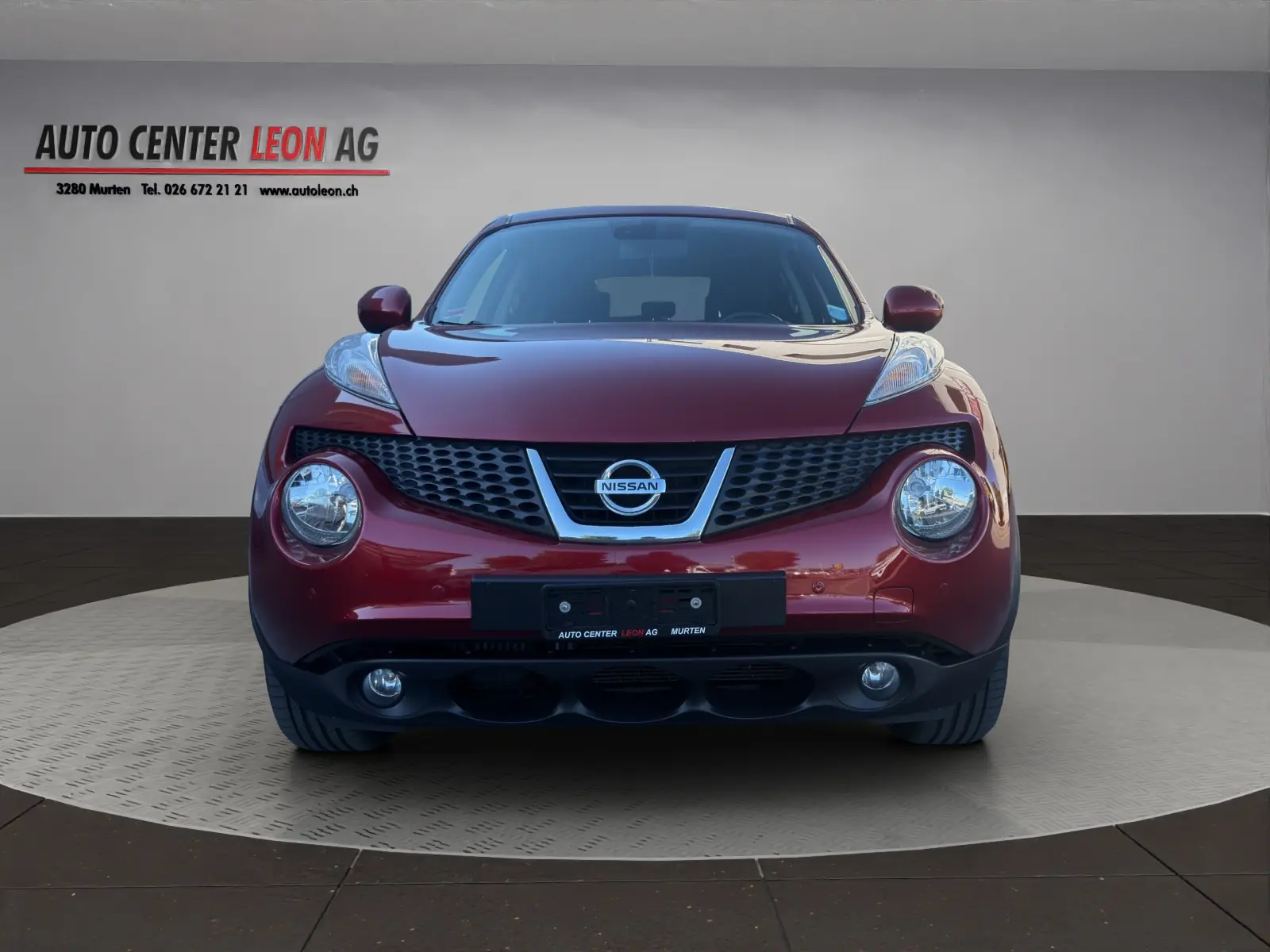 Nissan Juke 1.6 DIG-T Tekna 4x4 — SUV compact turbo, transmission CVT, tout-terrain urbain