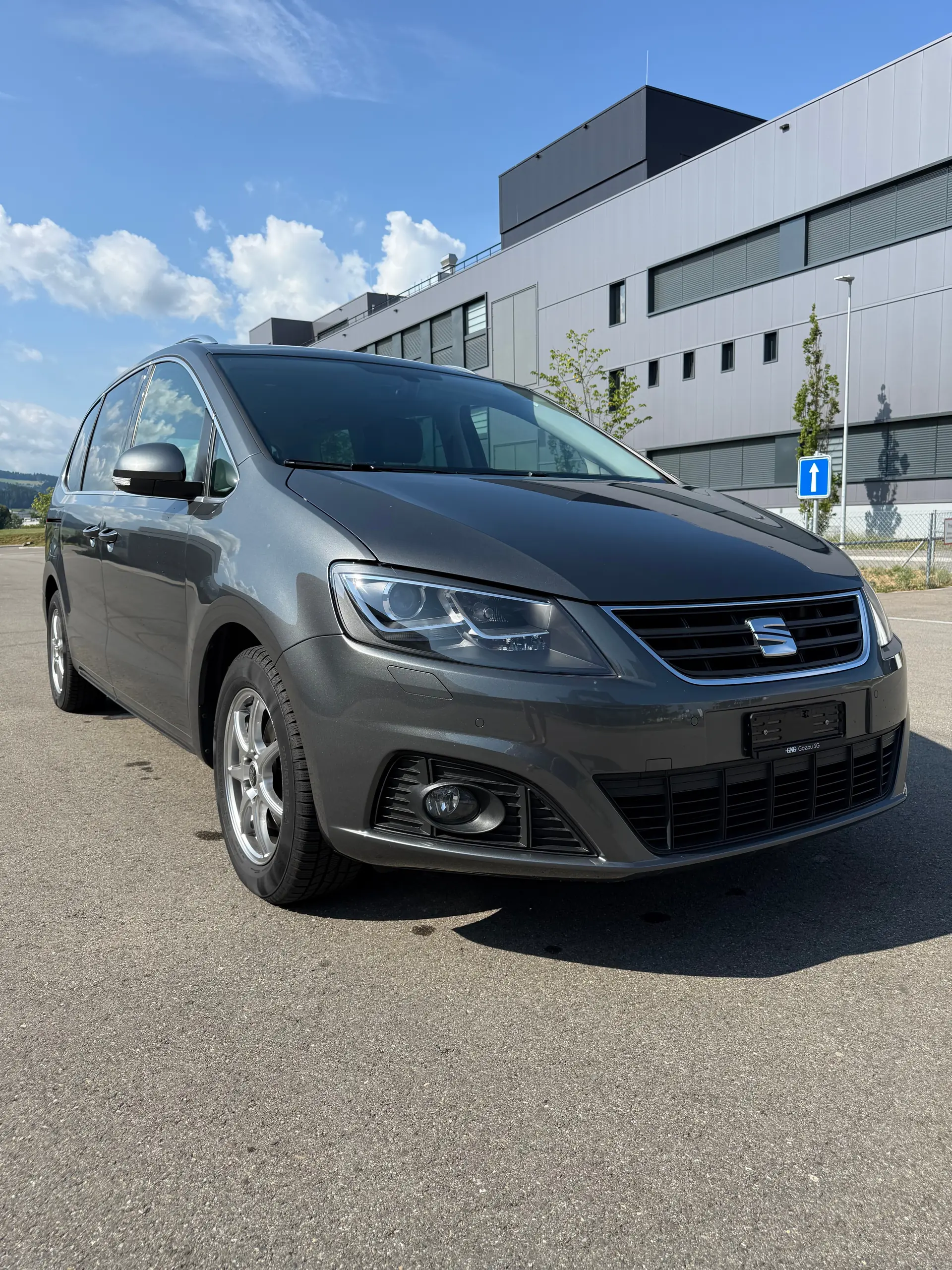 SEAT Alhambra 2016 — Monospace 7 places robuste, diesel frugal et première main — Außenansicht