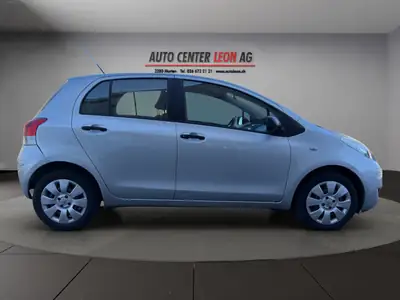 Toyota Yaris 1.0 Style 2009 — Citadine fiable, sans accident, climatisée — Miniature 7