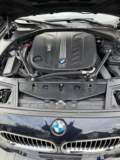 BMW 530d xDrive — Break diesel performant, 165'000 km, sans sinistre — côté