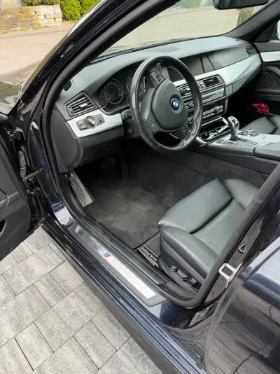 BMW 530d xDrive — Break diesel performant, 165'000 km, sans sinistre — arrière