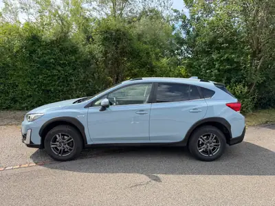 Subaru XV 2.0i e-Boxer Swiss Plus — SUV hybride compact, 44'000 km seulement — Miniatura 9