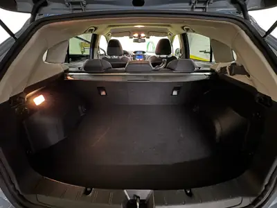 Subaru XV 2.0i e-Boxer Swiss Plus — SUV hybride compact, 44'000 km seulement — Miniatura 19