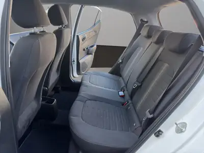 Hyundai i10 1.0 Origo — Citadine économique et fiable, quasi neuve — Miniature 13