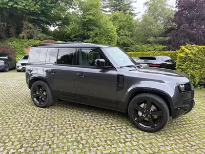 Land Rover Defender 3.0 D I6 350 X — Diesel hybride 350 ch, SUV premium 2026 — rear view
