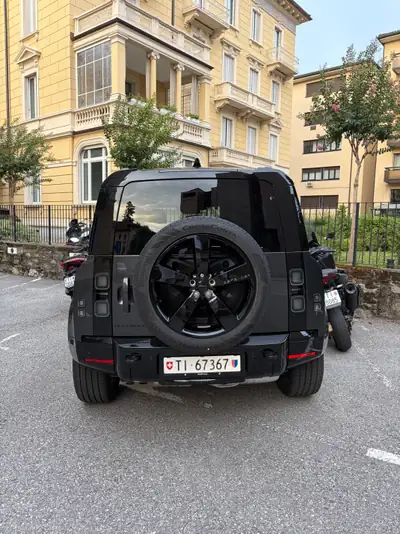 Land Rover Defender 3.0 D I6 350 X — Diesel hybride 350 ch, SUV premium 2026 — detail
