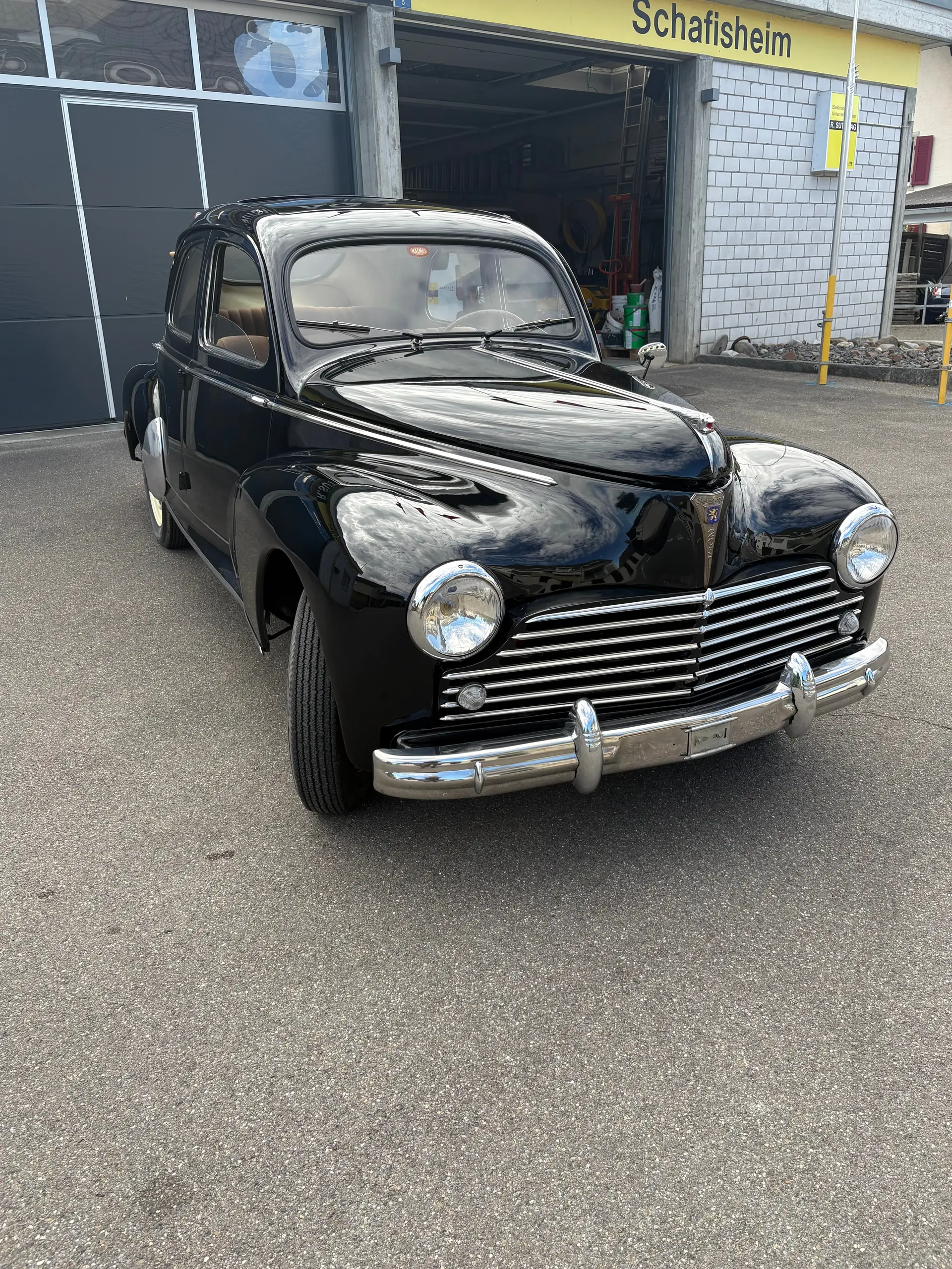 Peugeot 203 — Icône automobile française de 1950, élégance rétro authentique