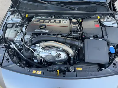 Mercedes-AMG A 35 4MATIC — Berline sportive haute performance, 85 000 km seulement — Thumbnail 9