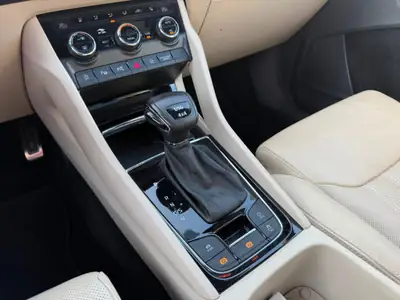 Skoda Kodiaq 2.0 TSI 4x4 L&K — SUV 7 places robuste, garantie 2 ans FULL OPTIONS — Miniatur 17