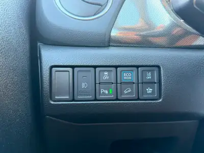 Suzuki Vitara 1.5 Hybrid Edition 35 Top 4x4 — SUV compact hybride, 17'000 km seulement — Miniature 8
