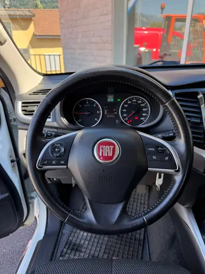 Fiat Fullback LX 2.4 MJ — Pickup 4WD robuste, 83'000 km, sans sinistre — Miniature 13