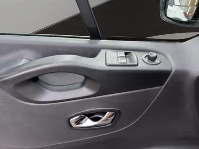 Opel Vivaro 1.6 BiTurbo CDTI — Utilitaire fiable, entretenu, prêt à l'emploi — Miniatur 12