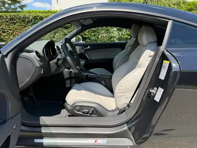 Audi TT 2.5 TFSI quattro RS ABT — Coupé sportif 407 ch, transmission manuelle — Miniatura 8