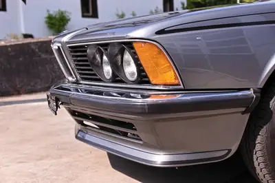 BMW 635 CSI 1980 — Coupé sportif de prestige, première main, contrôle technique frais — vista posteriore