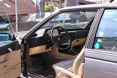 BMW 635 CSI 1980 — Coupé sportif de prestige, première main, contrôle technique frais — cruscotto