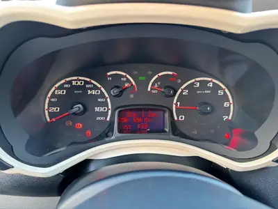 Ford KA 1.25 Trend 2011 — Citadine maligne, entretien complet, faibles kilomètres — Miniature 12