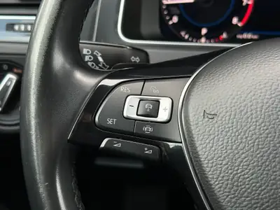 VW Golf 1.5 TSI EVO Comfortline — Berline polyvalente, faible consommation et équipements premium — Miniature 23