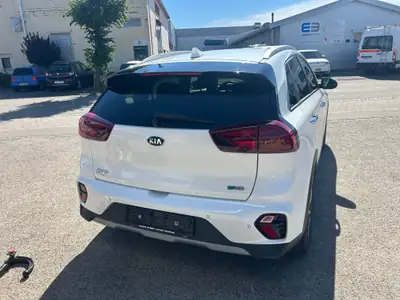 Kia Niro 1.6 GDi Plug-in Hybrid — SUV rechargeable, consommation imbattable — tableau de bord