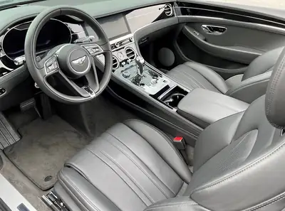 Bentley Continental GTC 6.0 W12 — Cabriolet de luxe, 635 ch, édition Centenary — Miniature 11