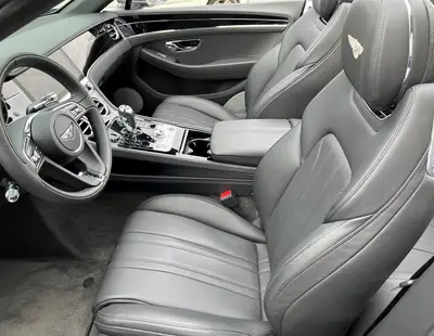 Bentley Continental GTC 6.0 W12 — Cabriolet de luxe, 635 ch, édition Centenary — Miniature 13