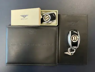 Bentley Continental GTC 6.0 W12 — Cabriolet de luxe, 635 ch, édition Centenary — Miniature 19