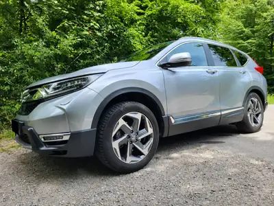 Honda CR-V 1.5i-VTEC Executive 4WD — SUV polyvalent, historique complet, 47'500 km — vue extérieure
